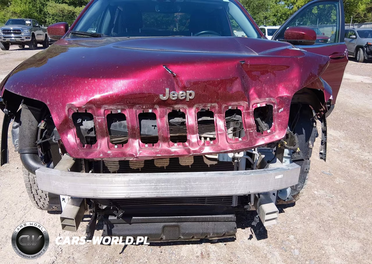 2021 Jeep Cherokee Latitude Lux 4X4 VIN:1C4PJMMN6MD124927 - 18