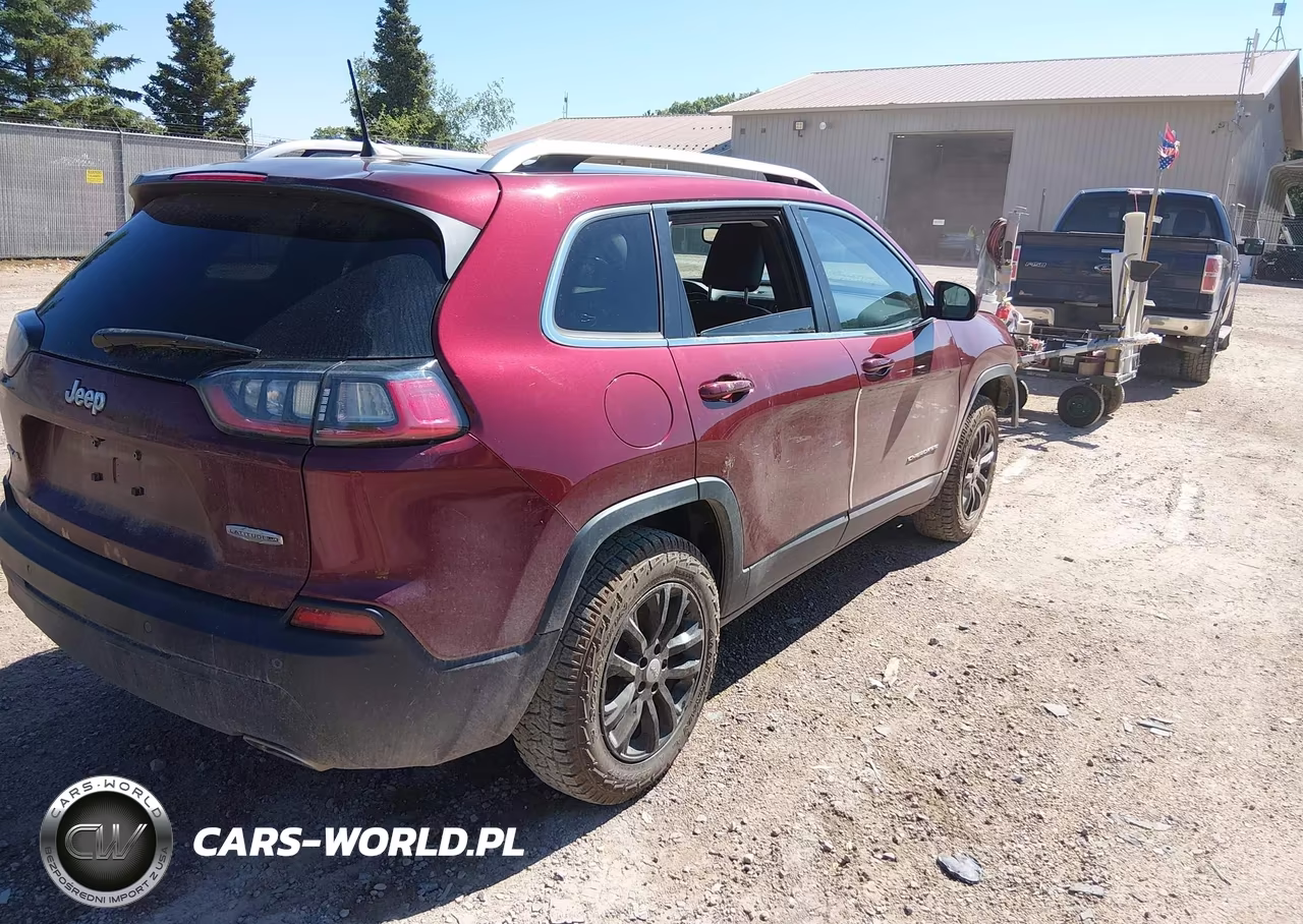2021 Jeep Cherokee Latitude Lux 4X4 VIN:1C4PJMMN6MD124927 - 4