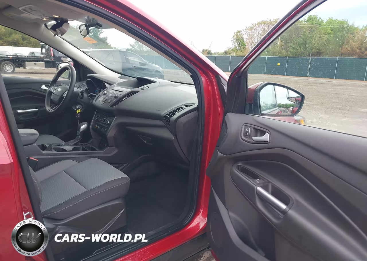 2018 Ford Escape Se VIN:1FMCU9GD8JUC46444 - 5