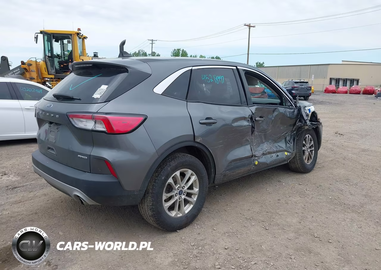 2022 Ford Escape Se VIN:1FMCU9G62NUA48109 - 4