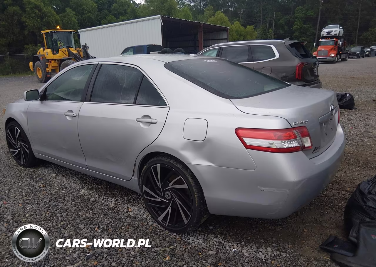 2011 Toyota Camry Le VIN:4T1BF3EK0BU215954 - 3