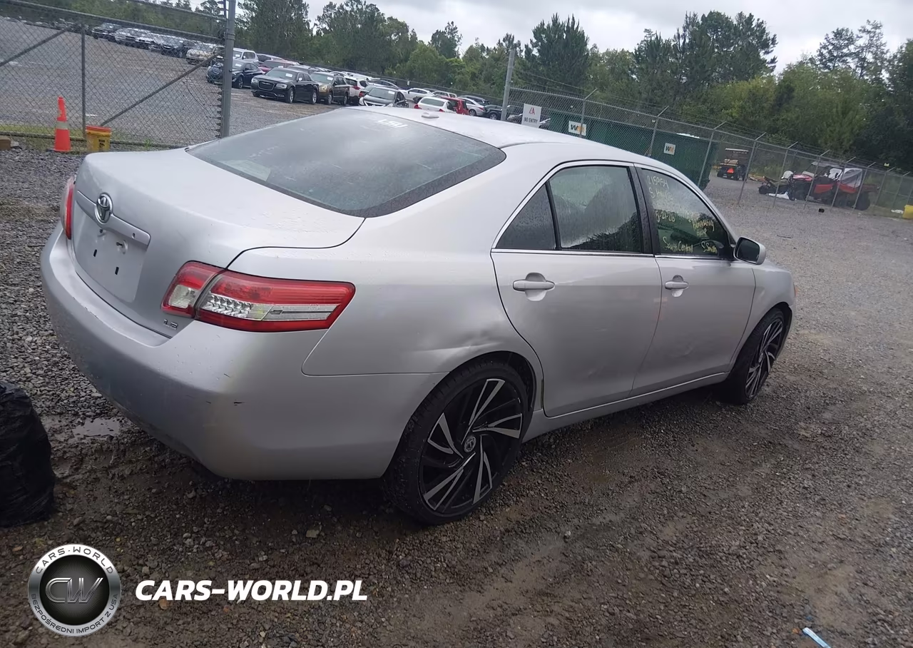 2011 Toyota Camry Le VIN:4T1BF3EK0BU215954 - 4