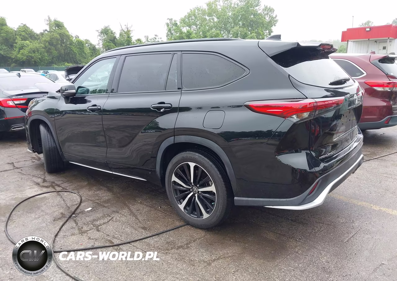 2022 Toyota Highlander Xse VIN:5TDLZRBH4NS176905 - 3