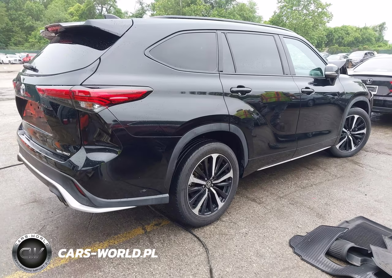 2022 Toyota Highlander Xse VIN:5TDLZRBH4NS176905 - 4