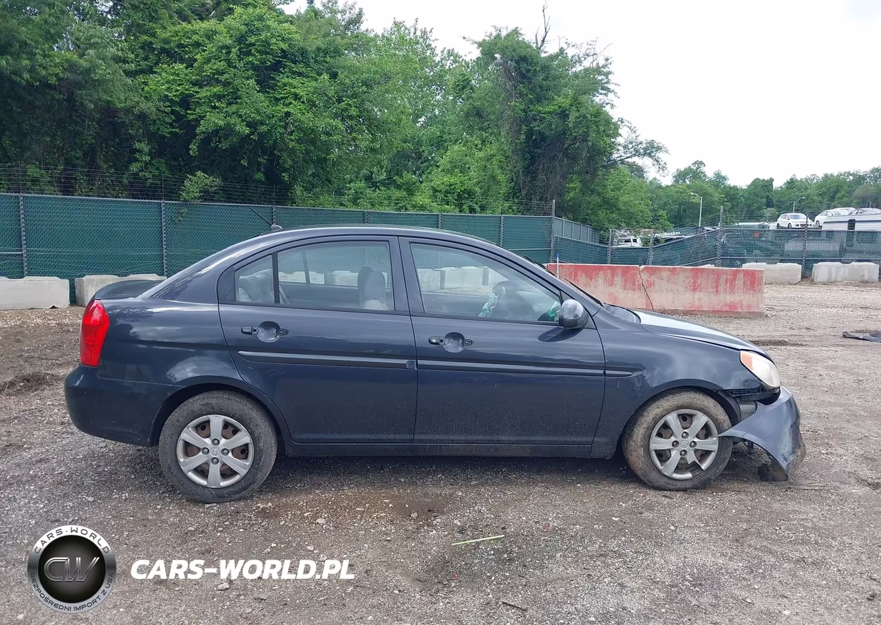 2009 Hyundai Accent Gls VIN:KMHCN46C79U368314 - 13