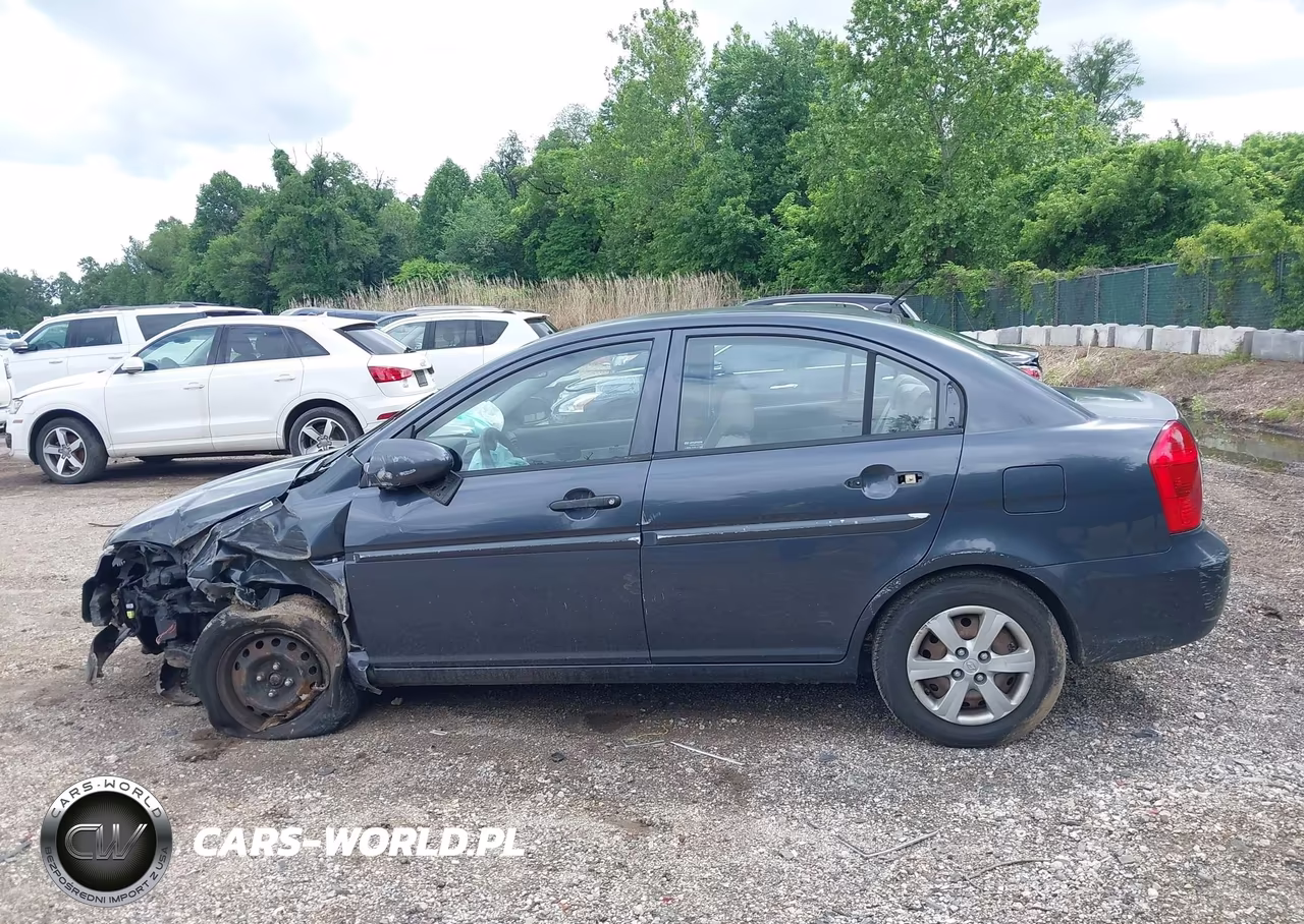 2009 Hyundai Accent Gls VIN:KMHCN46C79U368314 - 14