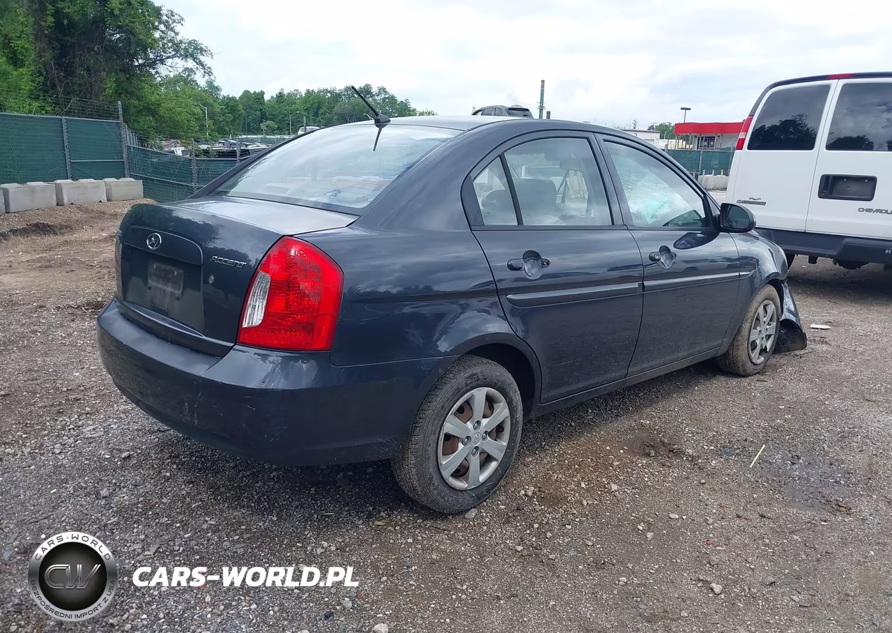 2009 Hyundai Accent Gls VIN:KMHCN46C79U368314 - 4