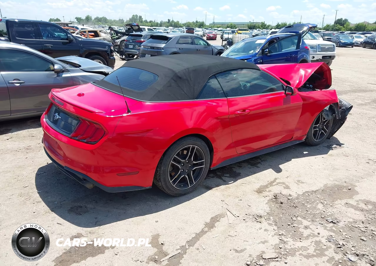 2021 Ford Mustang Ecoboost Premium VIN:1FATP8UH8M5104922 - 4