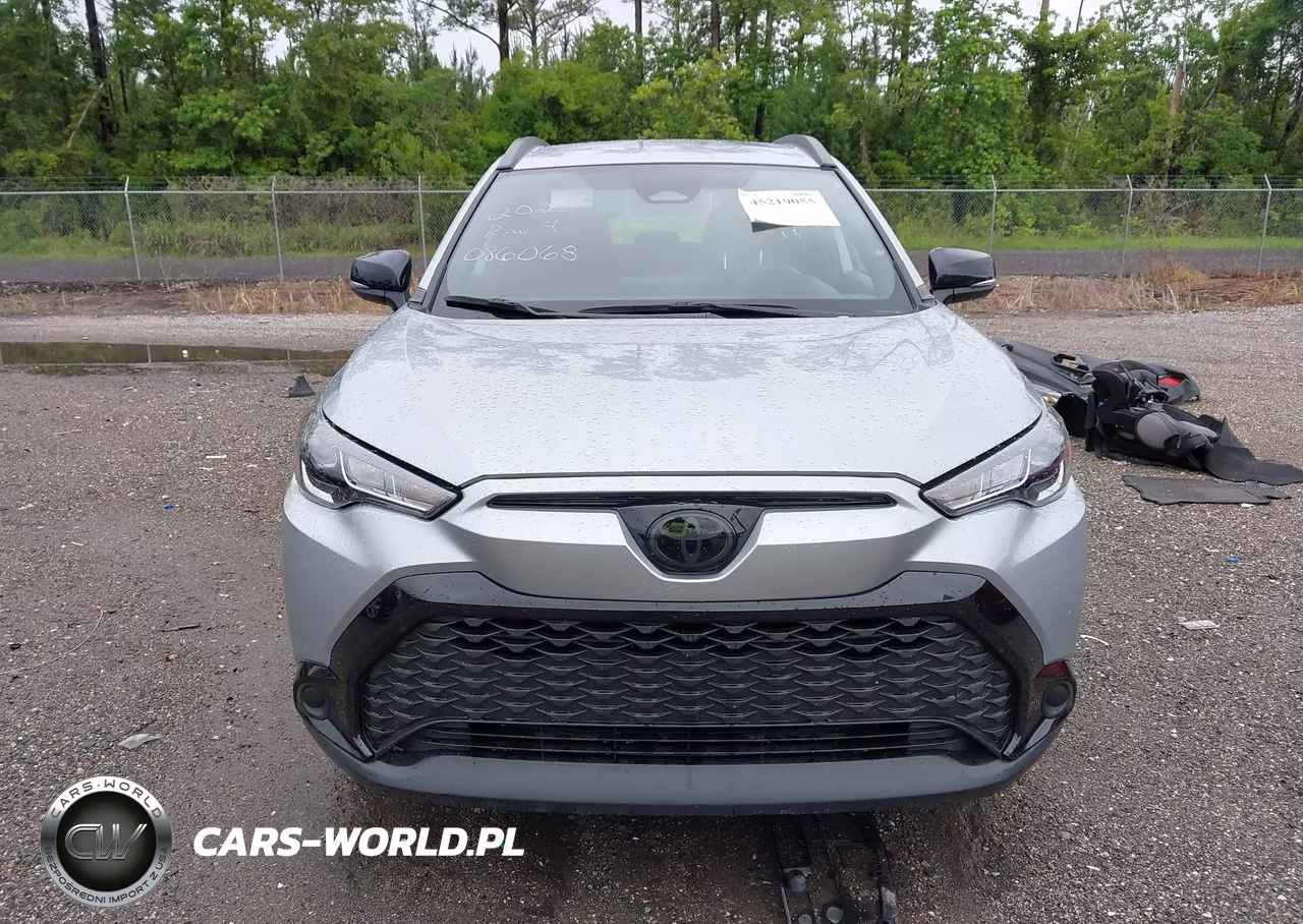 2025 Toyota Corolla Cross Hybrid Se VIN:7MUFBABG8SV086068 - 13