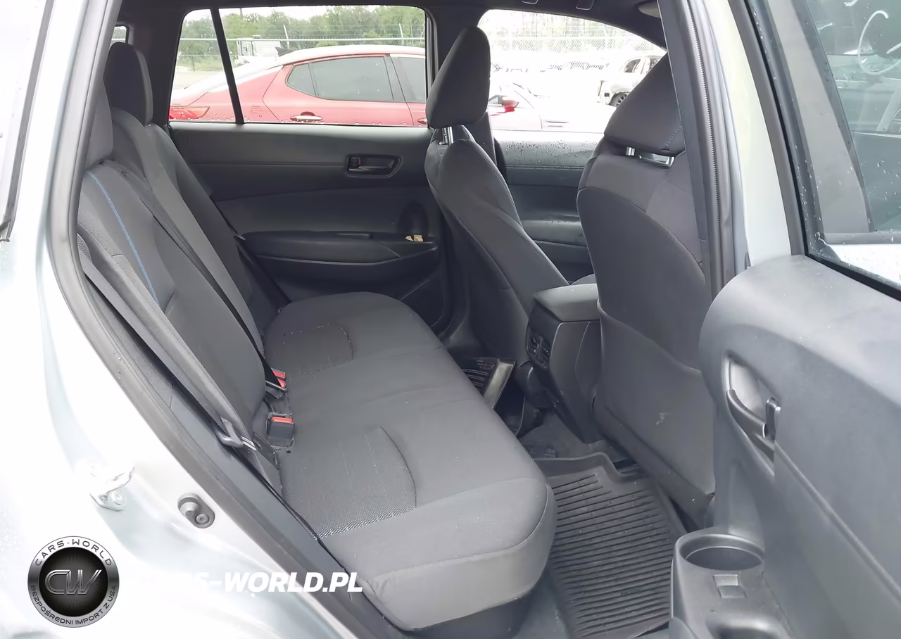 2025 Toyota Corolla Cross Hybrid Se VIN:7MUFBABG8SV086068 - 8