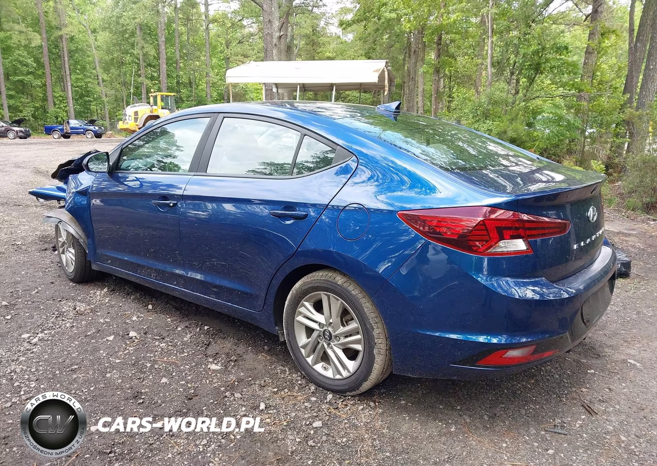 2019 Hyundai Elantra Value Edition VIN:5NPD84LF2KH441846 - 3