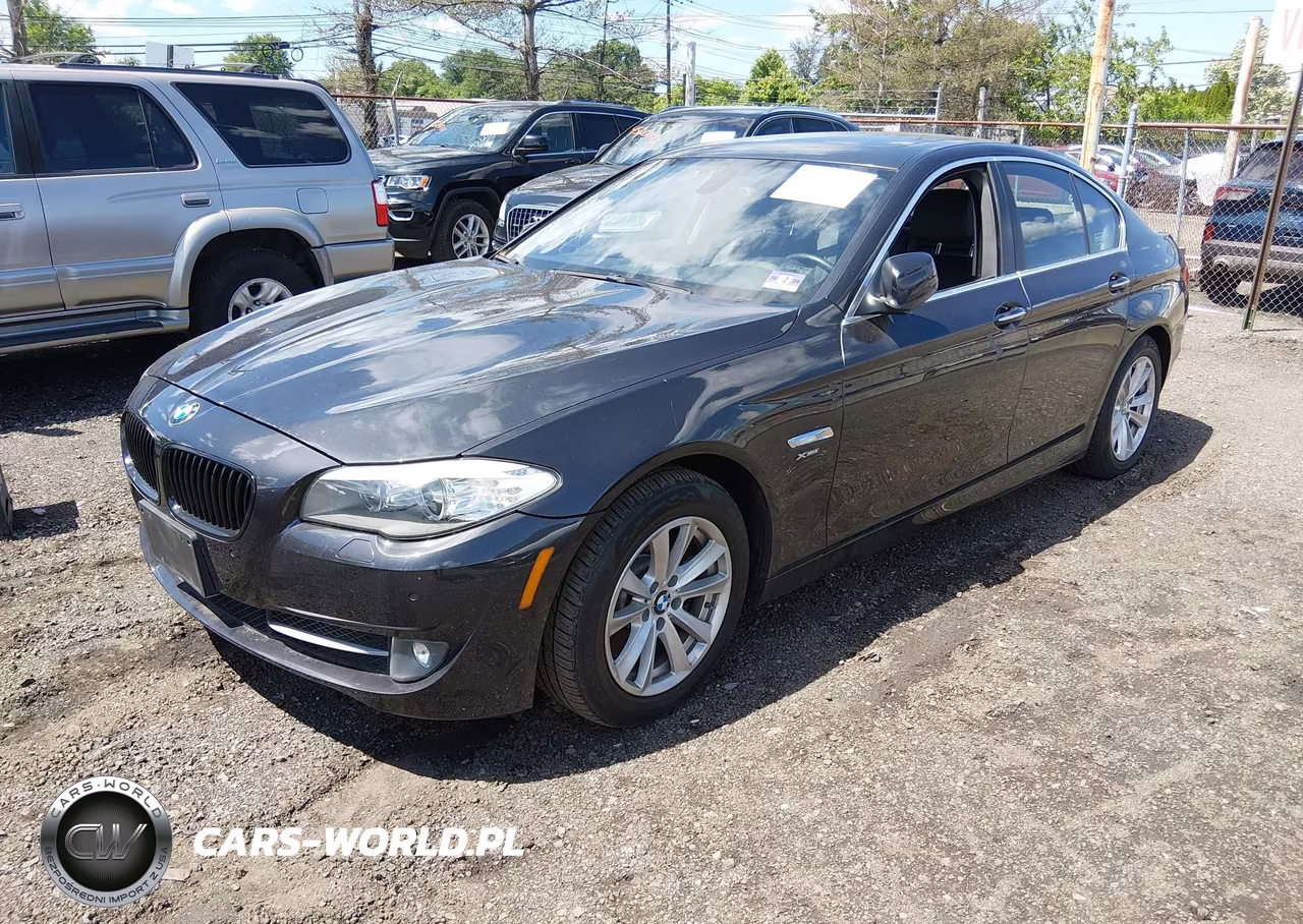 2012 BMW 528I xDrive VIN:WBAXH5C52CDW11198 - 2