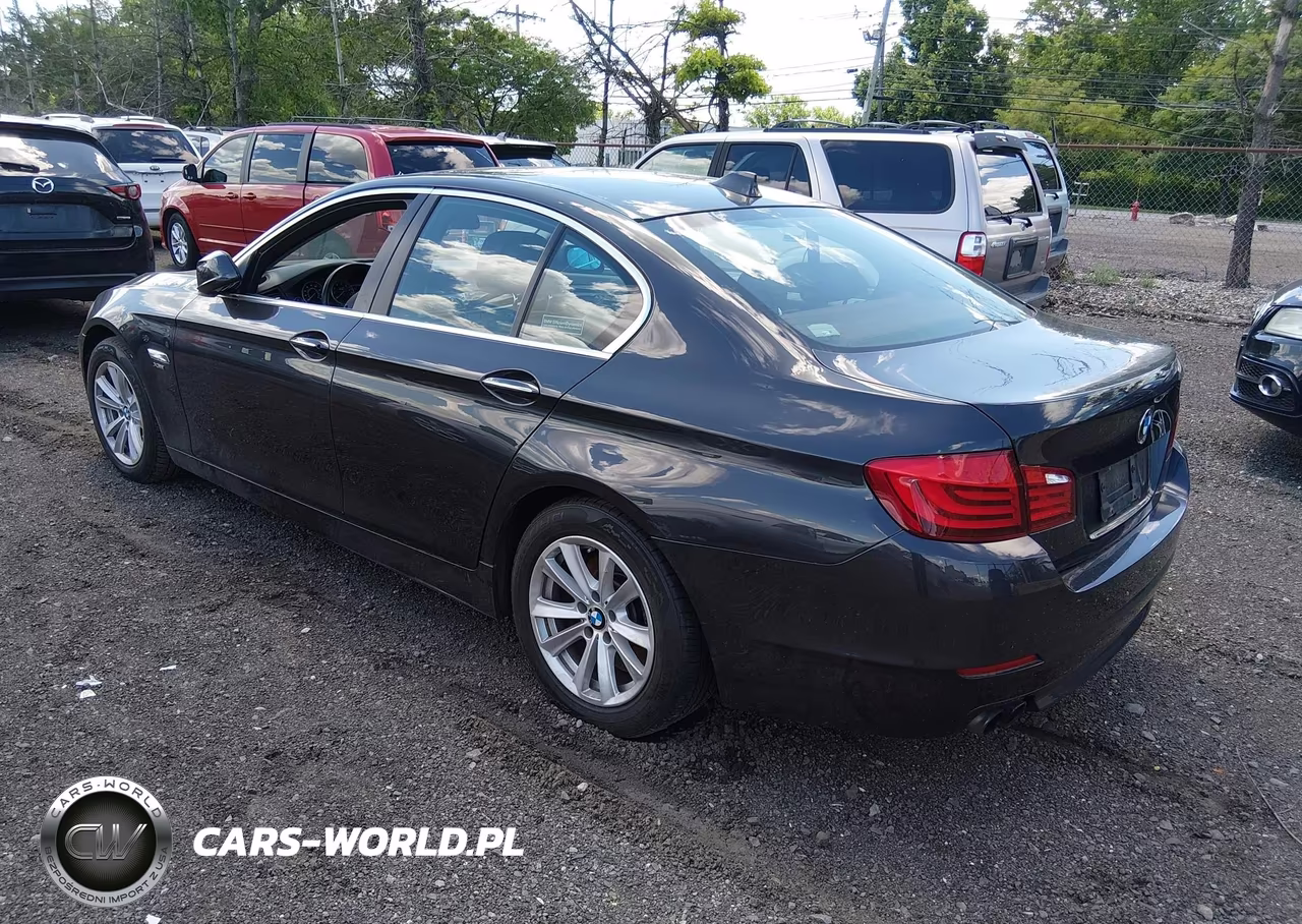 2012 BMW 528I xDrive VIN:WBAXH5C52CDW11198 - 3