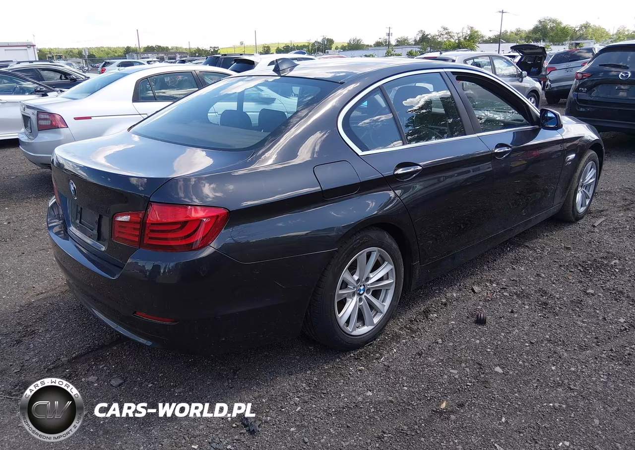 2012 BMW 528I xDrive VIN:WBAXH5C52CDW11198 - 4