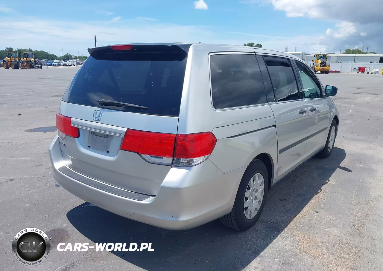 2008 Honda Odyssey Lx VIN:5FNRL38218B045693 - 4