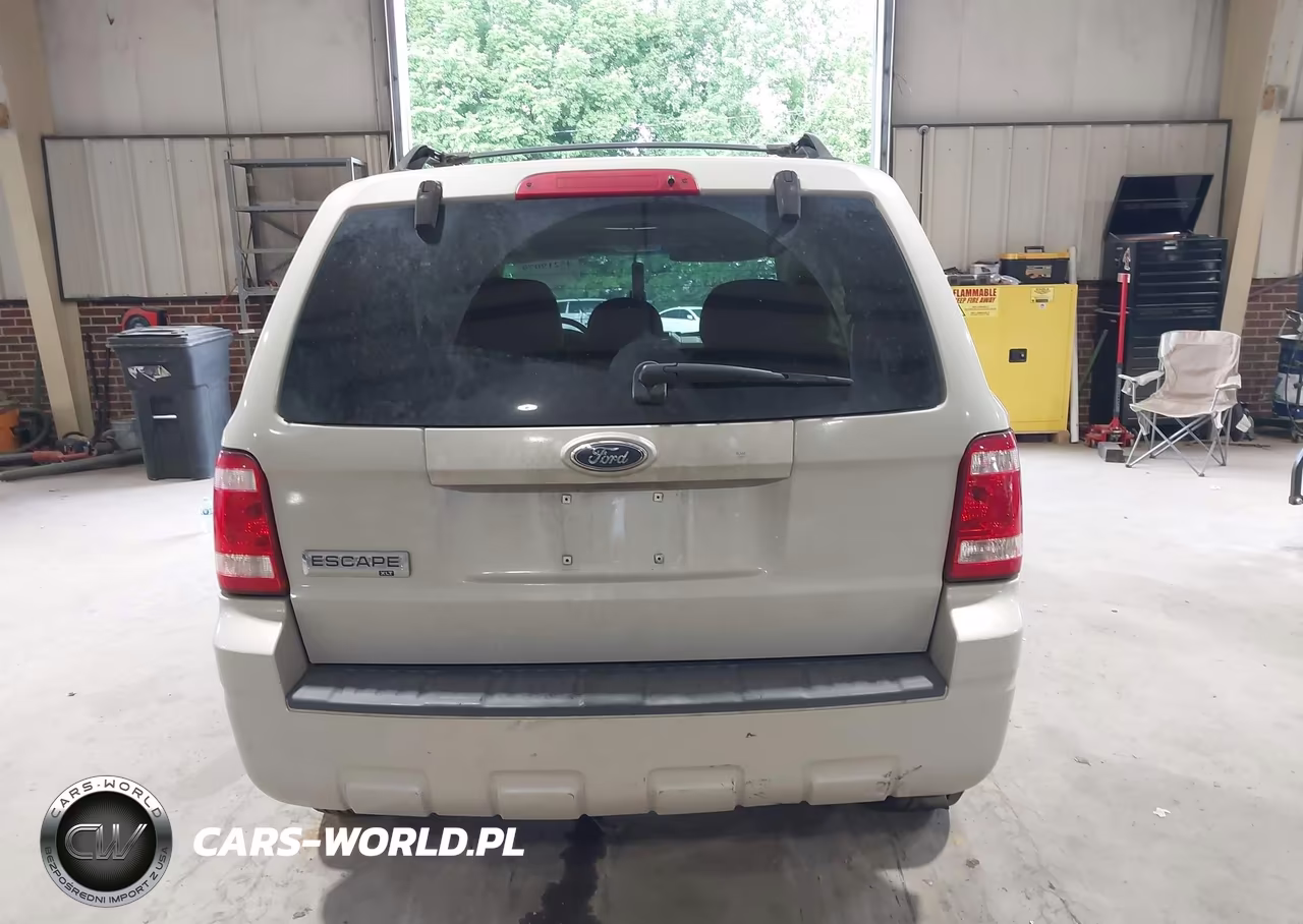 2009 Ford Escape Xlt VIN:1FMCU03G09KA65843 - 16