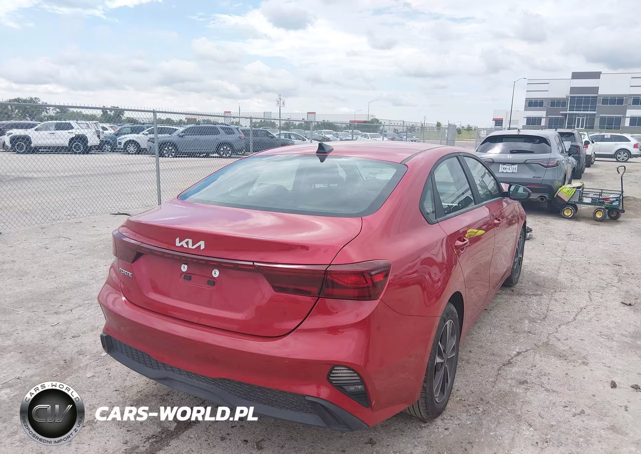 2024 Kia Forte Lxs VIN:3KPF24AD2RE793187 - 4