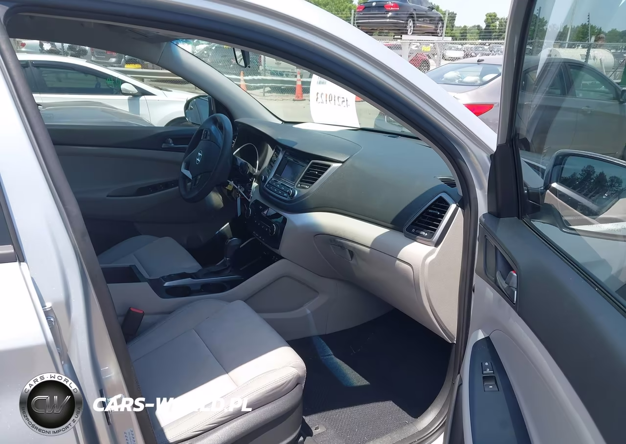 2017 Hyundai Tucson Se VIN:KM8J33A46HU455983 - 5