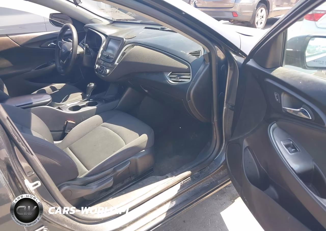 2017 Chevrolet Malibu 1Fl VIN:1G1ZC5ST6HF258107 - 5