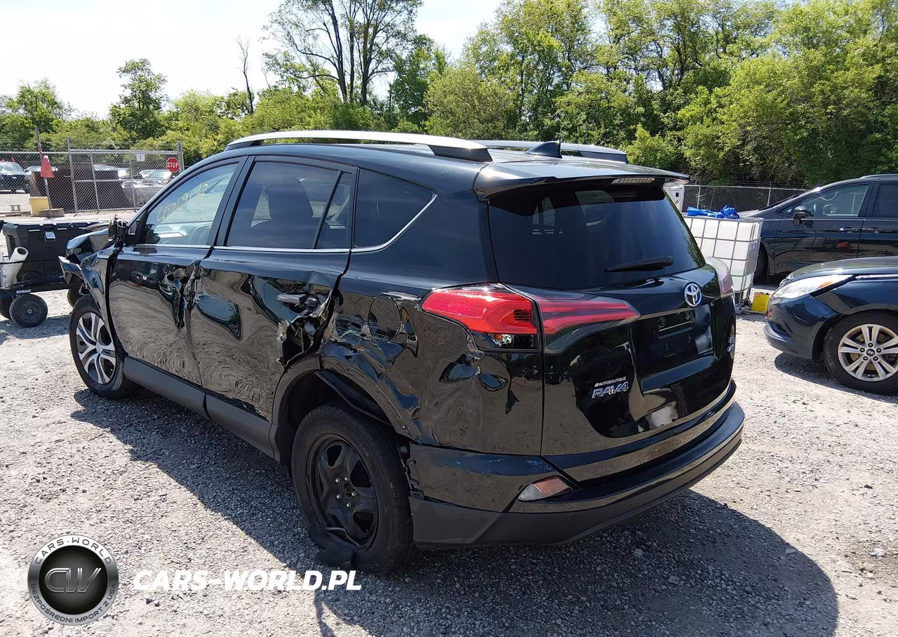 2017 Toyota Rav4 Le VIN:2T3BFREV9HW577228 - 3