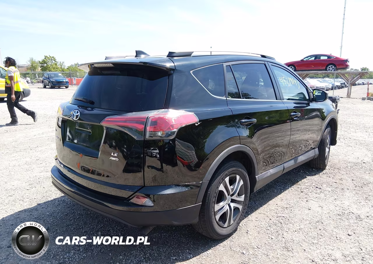 2017 Toyota Rav4 Le VIN:2T3BFREV9HW577228 - 4