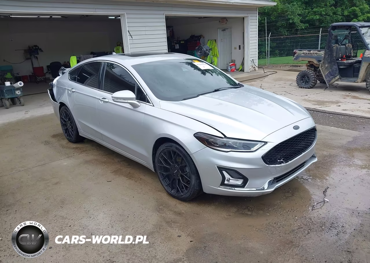 2019 Ford Fusion Titanium – zdjęcie 1 z 16