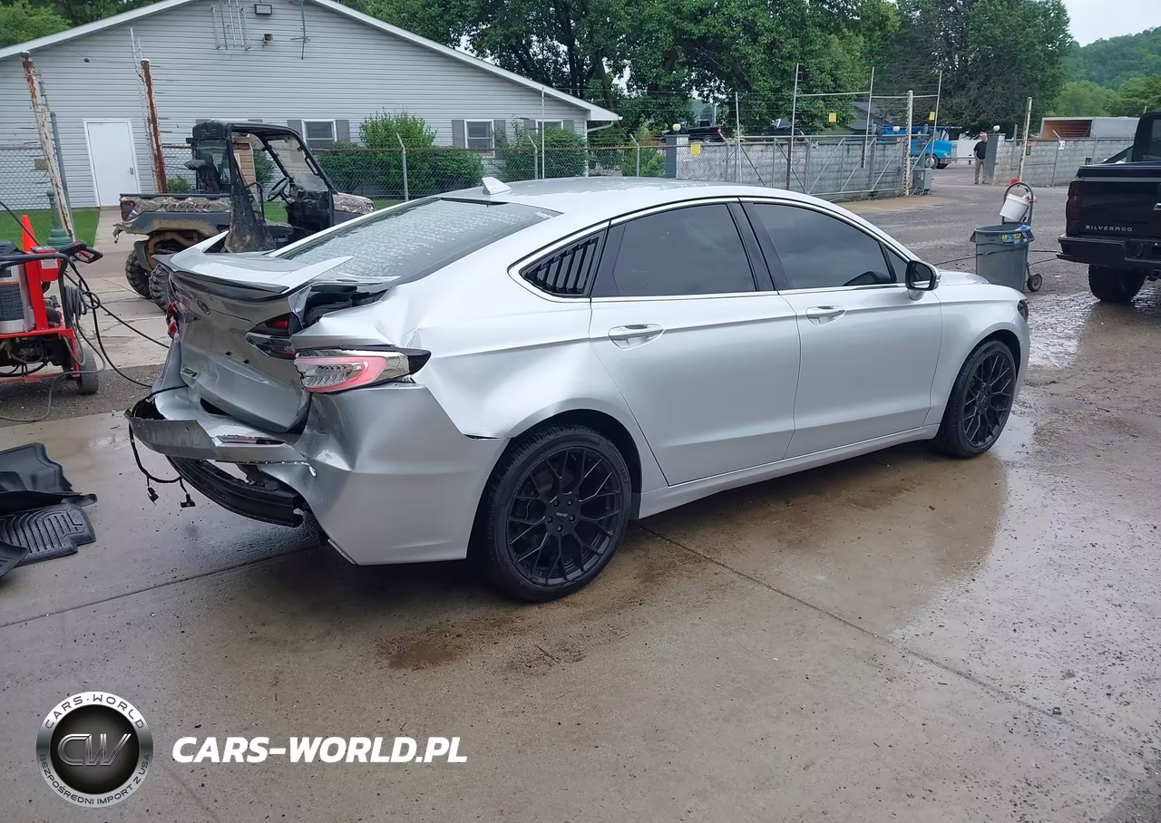2019 Ford Fusion Titanium VIN:3FA6P0D94KR186617 - 4