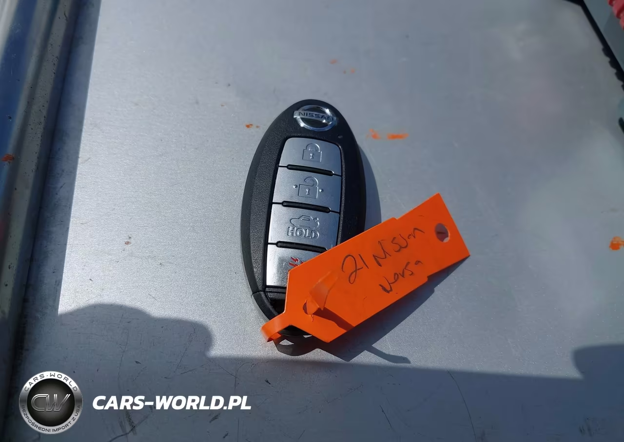 2021 Nissan Versa S 5-Speed Manual Transmission VIN:3N1CN8BV2ML896741 - 11