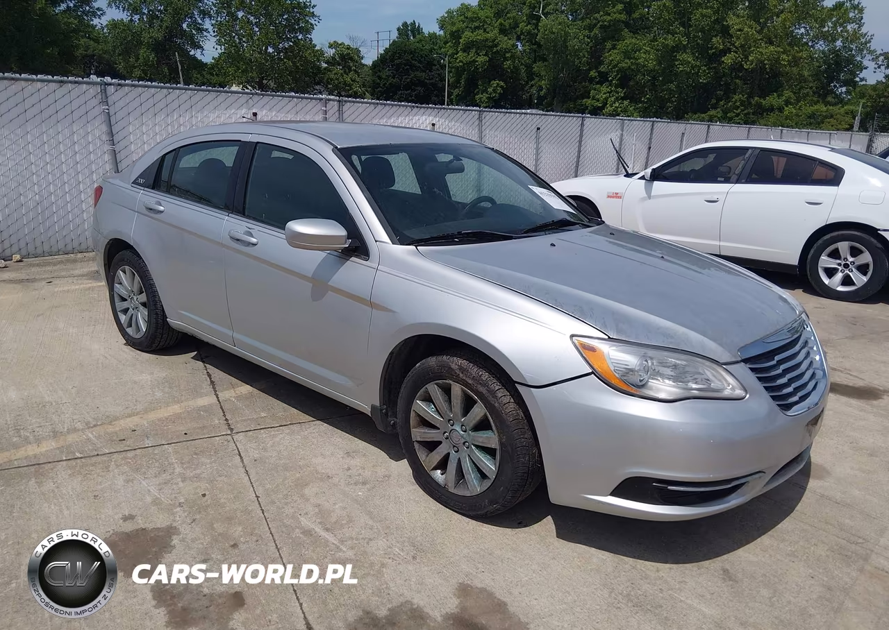 2012 Chrysler 200 Touring – zdjęcie 1 z 12
