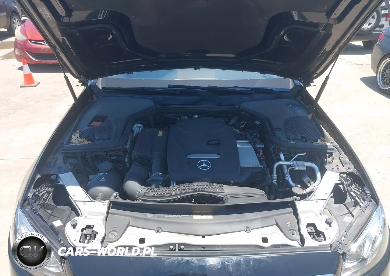 2018 Mercedes-Benz E 300 VIN:WDDZF4JB2JA308723 - 10