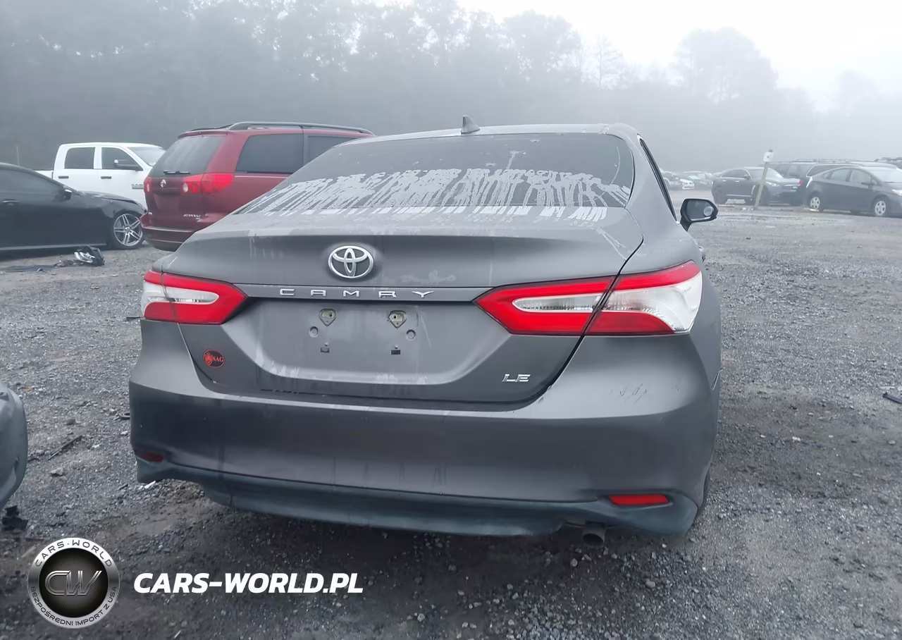 2020 Toyota Camry Le VIN:4T1C11AK9LU915714 - 16