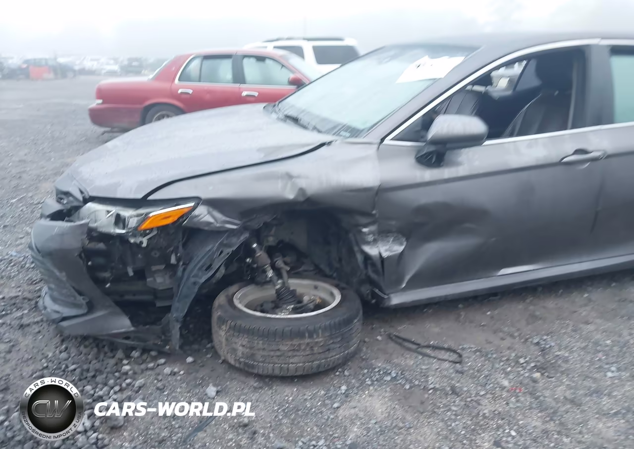 2020 Toyota Camry Le VIN:4T1C11AK9LU915714 - 6