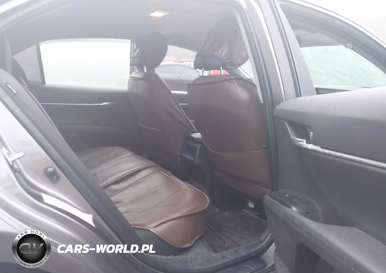 2020 Toyota Camry Le VIN:4T1C11AK9LU915714 - 8