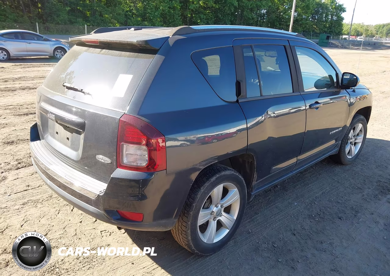 2015 Jeep Compass High Altitude Edition VIN:1C4NJCEA2FD138937 - 4