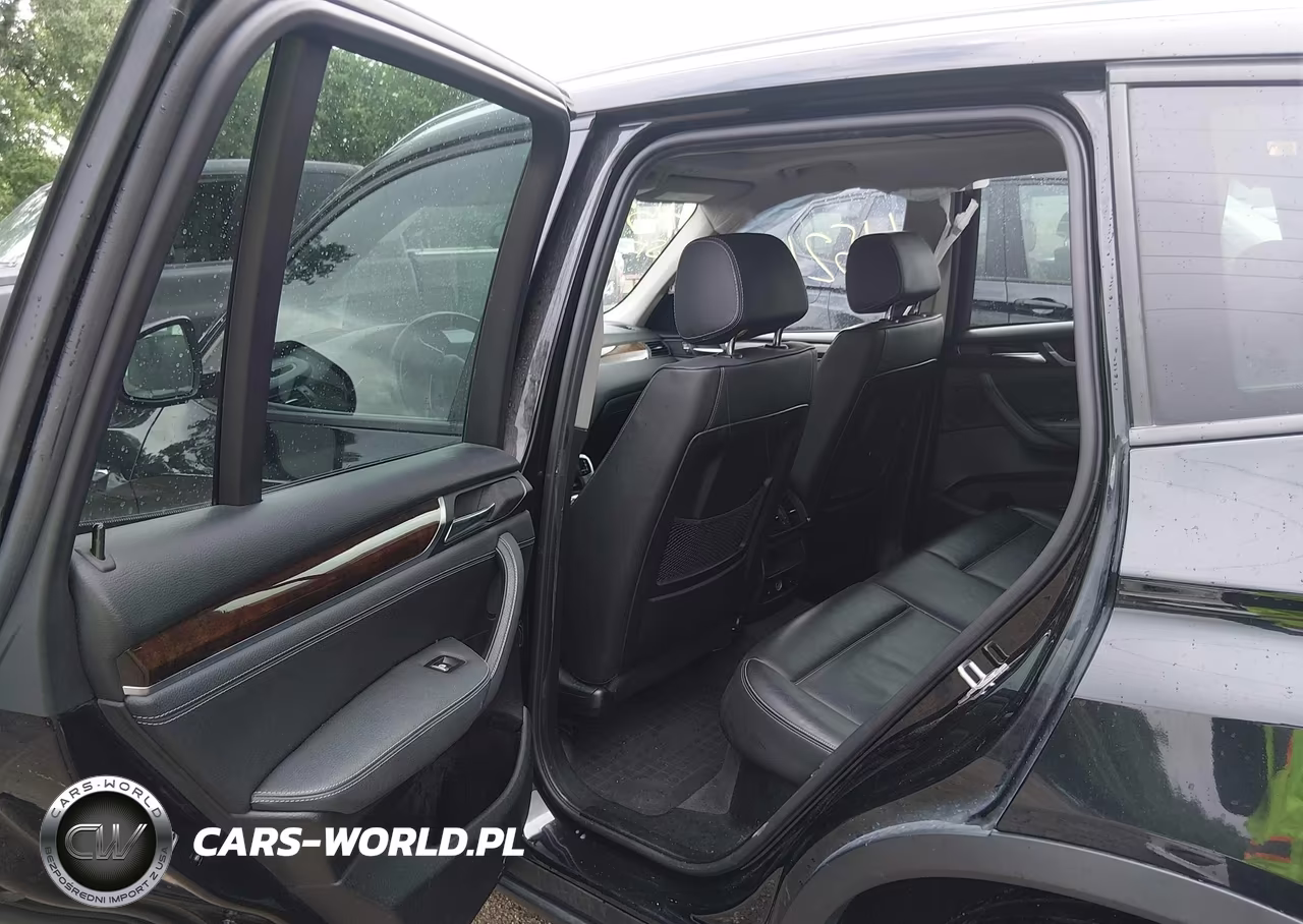 2016 BMW X3 xDrive28I VIN:5UXWX9C52G0D69116 - 8