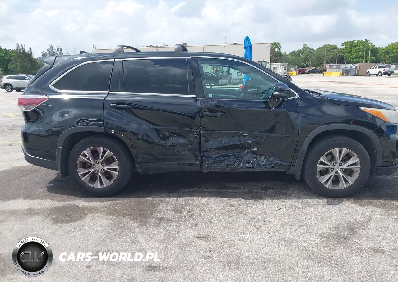 2014 Toyota Highlander Le Plus V6 VIN:5TDBKRFH7ES010307 - 6