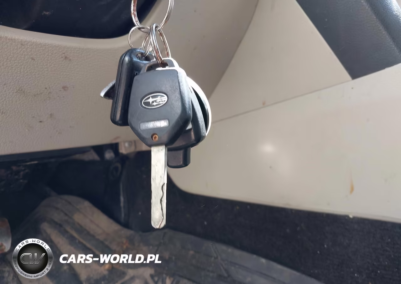 2014 Subaru Outback 2.5I Premium VIN:4S4BRBCCXE3254736 - 11