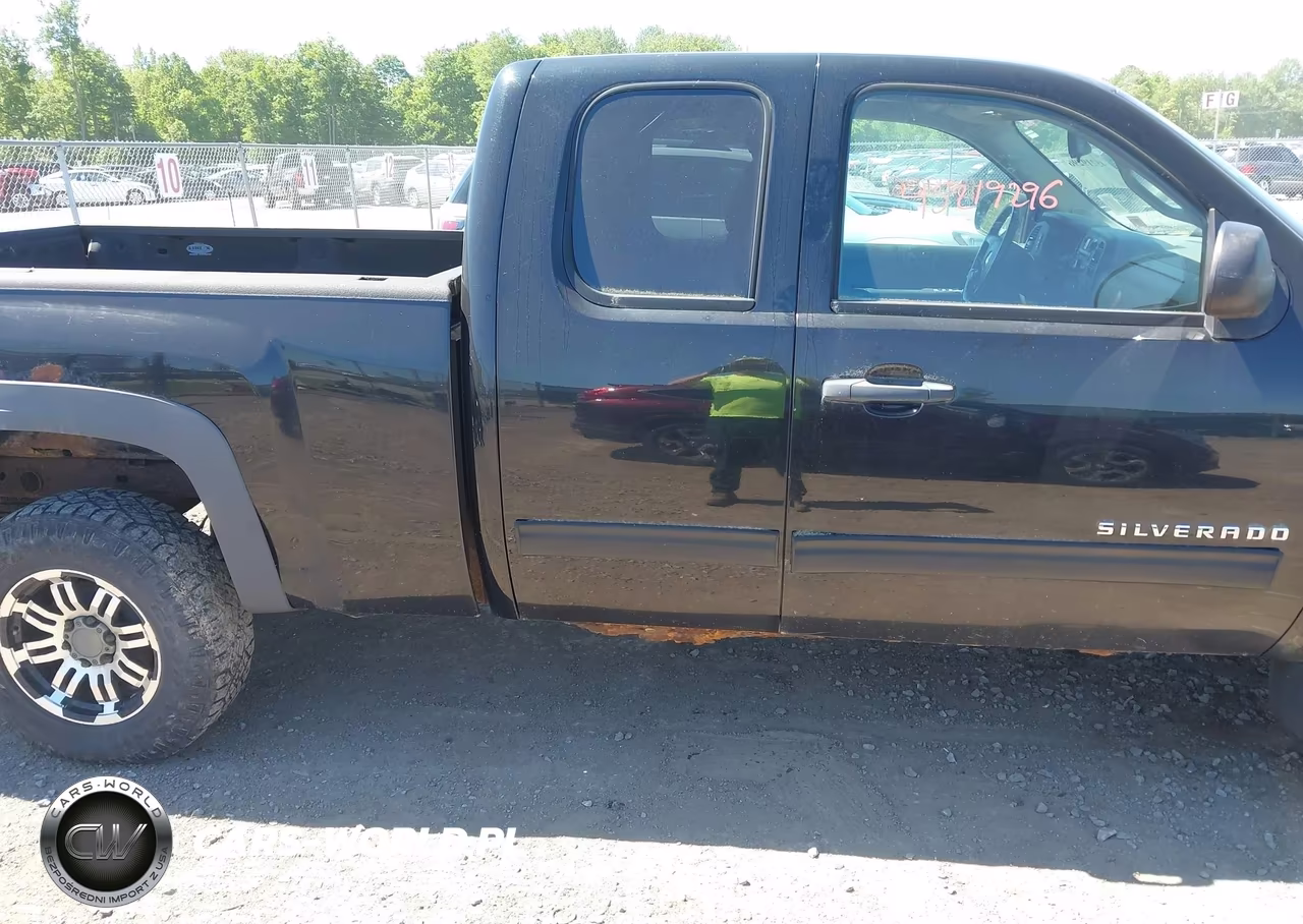 2011 Chevrolet Silverado 1500 Ls VIN:1GCRKREA5BZ223723 - 6