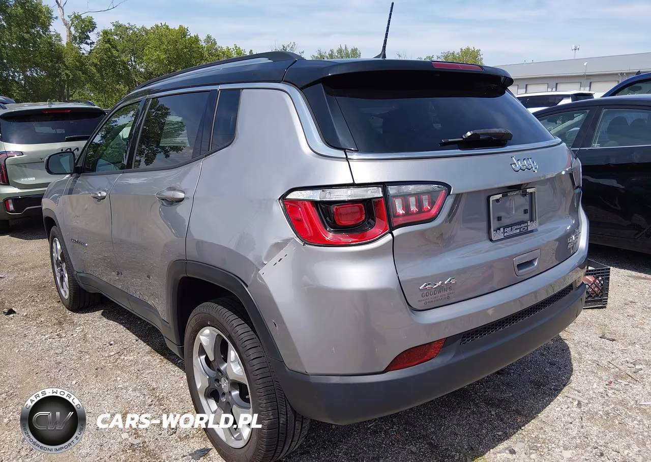 2018 Jeep Compass Limited 4X4 VIN:3C4NJDCB0JT246042 - 3