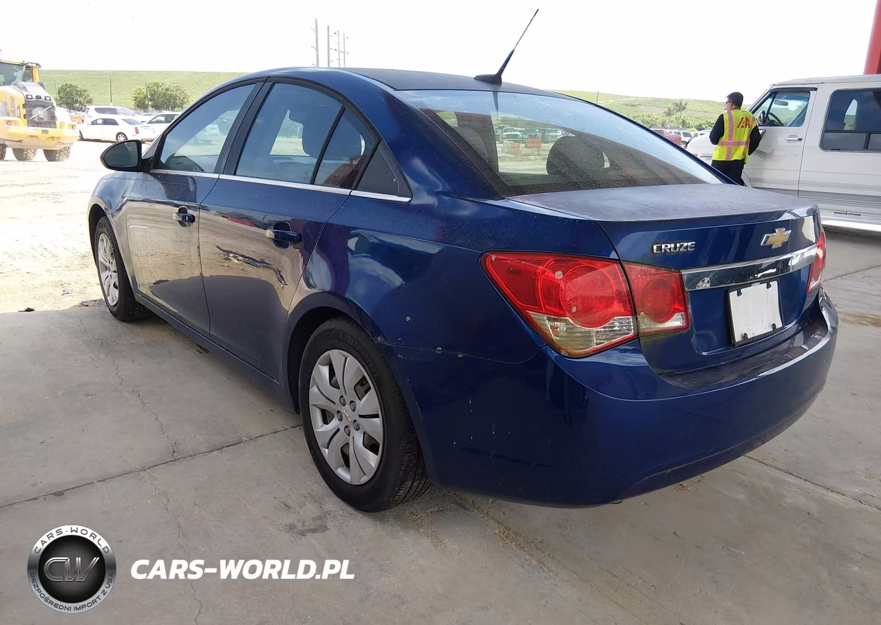 2012 Chevrolet Cruze Ls VIN:1G1PC5SH8C7253111 - 3