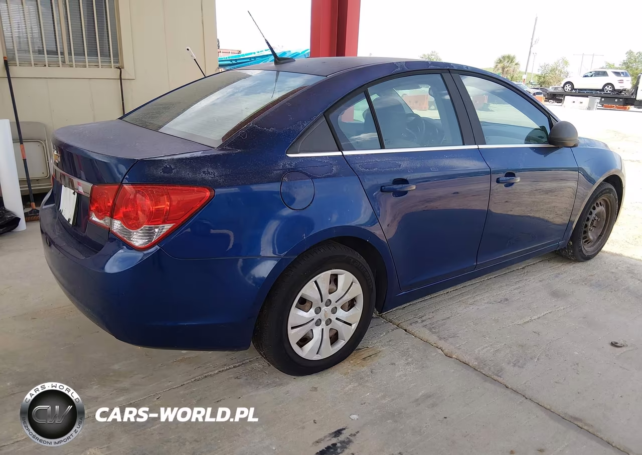 2012 Chevrolet Cruze Ls VIN:1G1PC5SH8C7253111 - 4