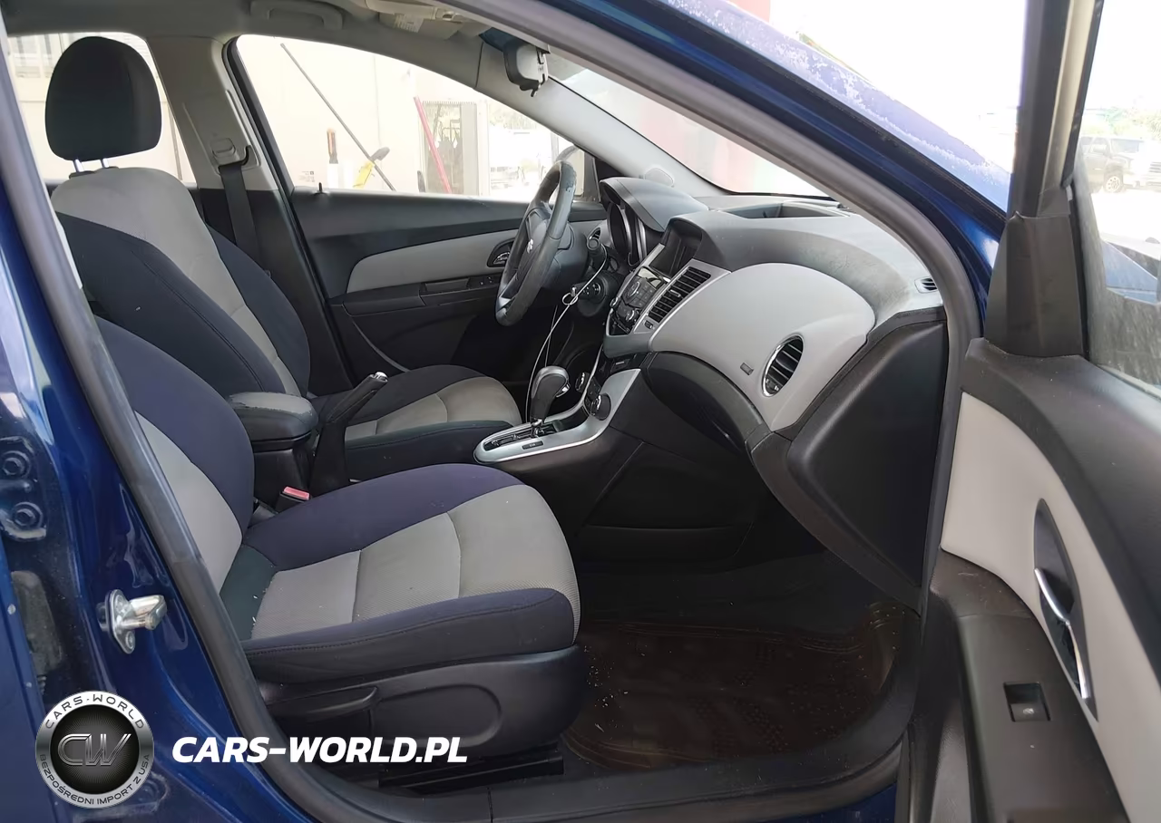 2012 Chevrolet Cruze Ls VIN:1G1PC5SH8C7253111 - 5