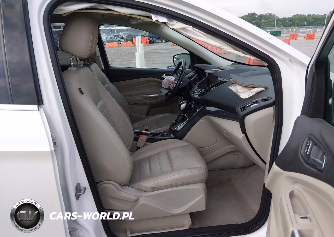 2014 Ford Escape Titanium VIN:1FMCU0J97EUA19350 - 5