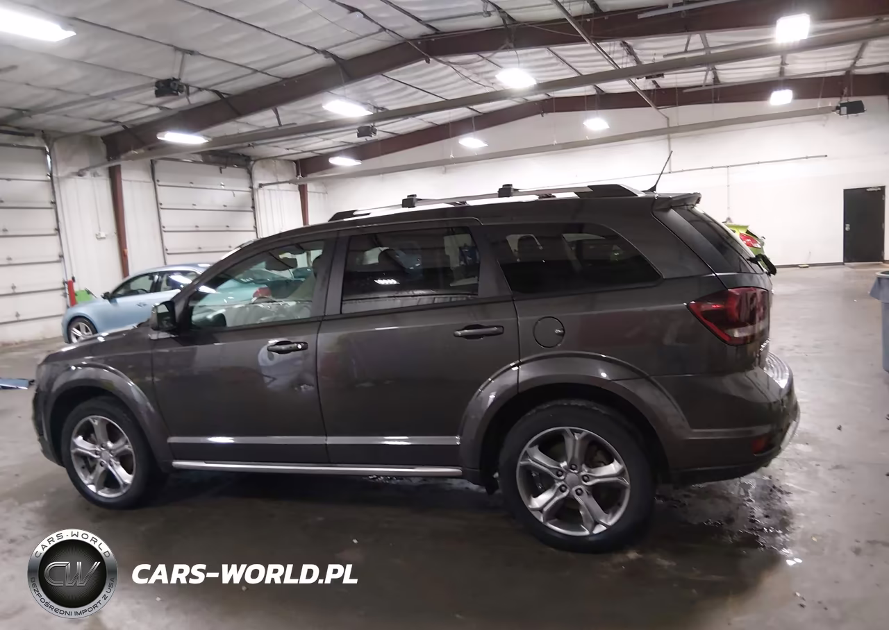 2017 Dodge Journey Crossroad Plus Awd VIN:3C4PDDGG8HT574552 - 14