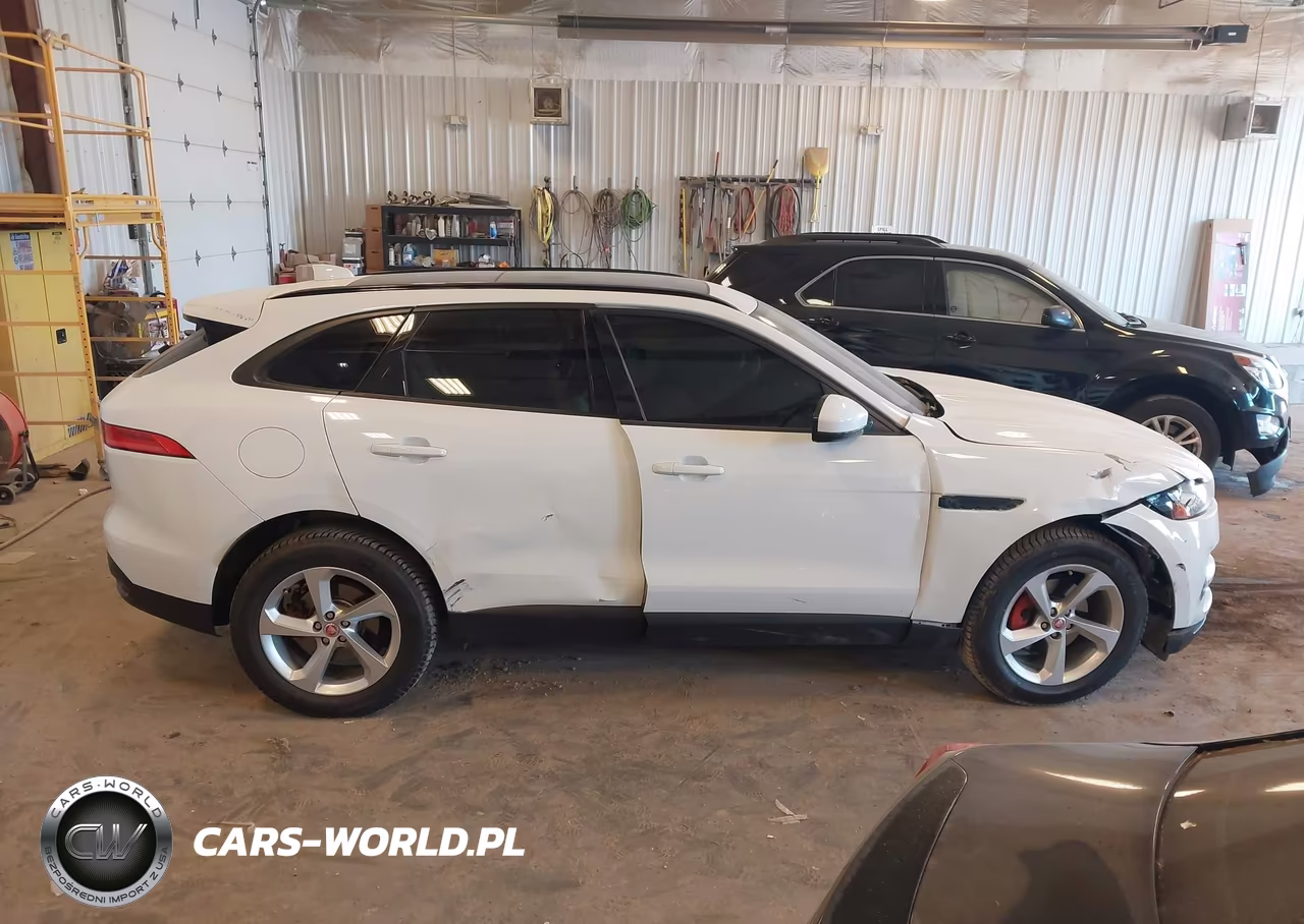 2017 Jaguar F-Pace 20D Premium VIN:SADCJ2BN1HA491204 - 13