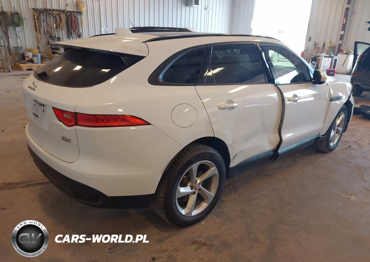 2017 Jaguar F-Pace 20D Premium VIN:SADCJ2BN1HA491204 - 4