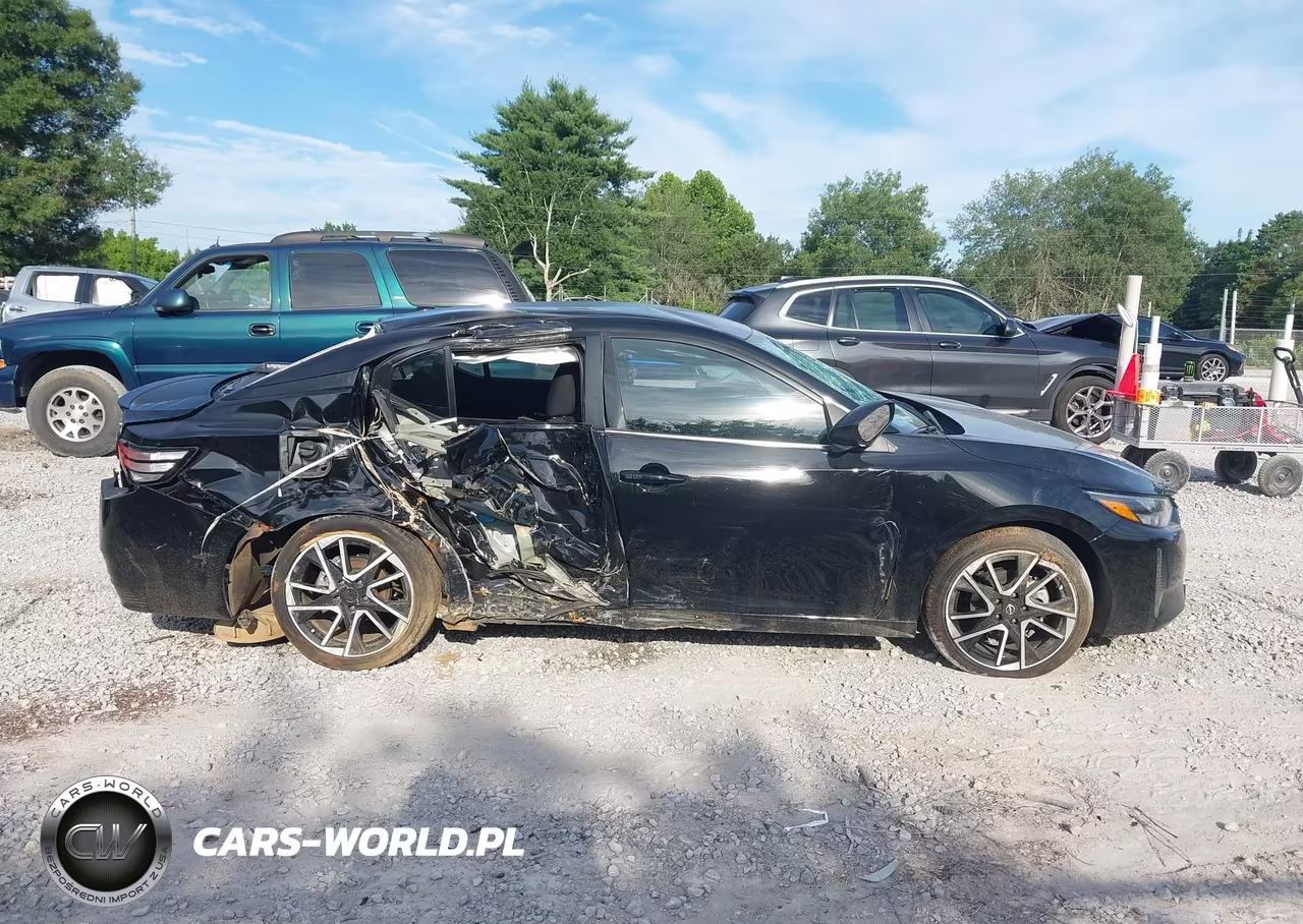 2025 Nissan Sentra Sr VIN:3N1AB8DVXSY300630 - 13