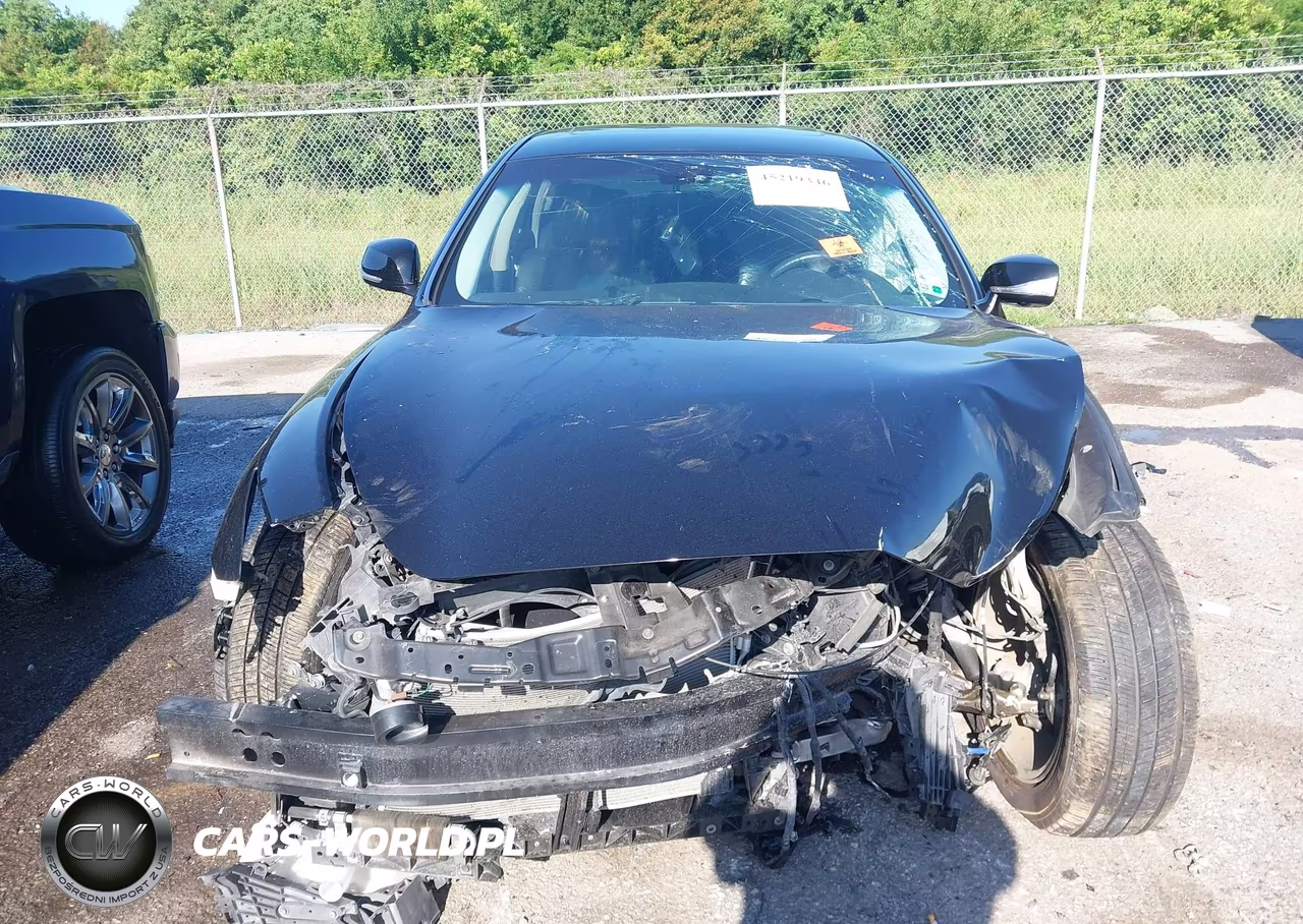 2018 Infiniti Q70 3.7 Luxe VIN:JN1BY1AP3JM180199 - 12