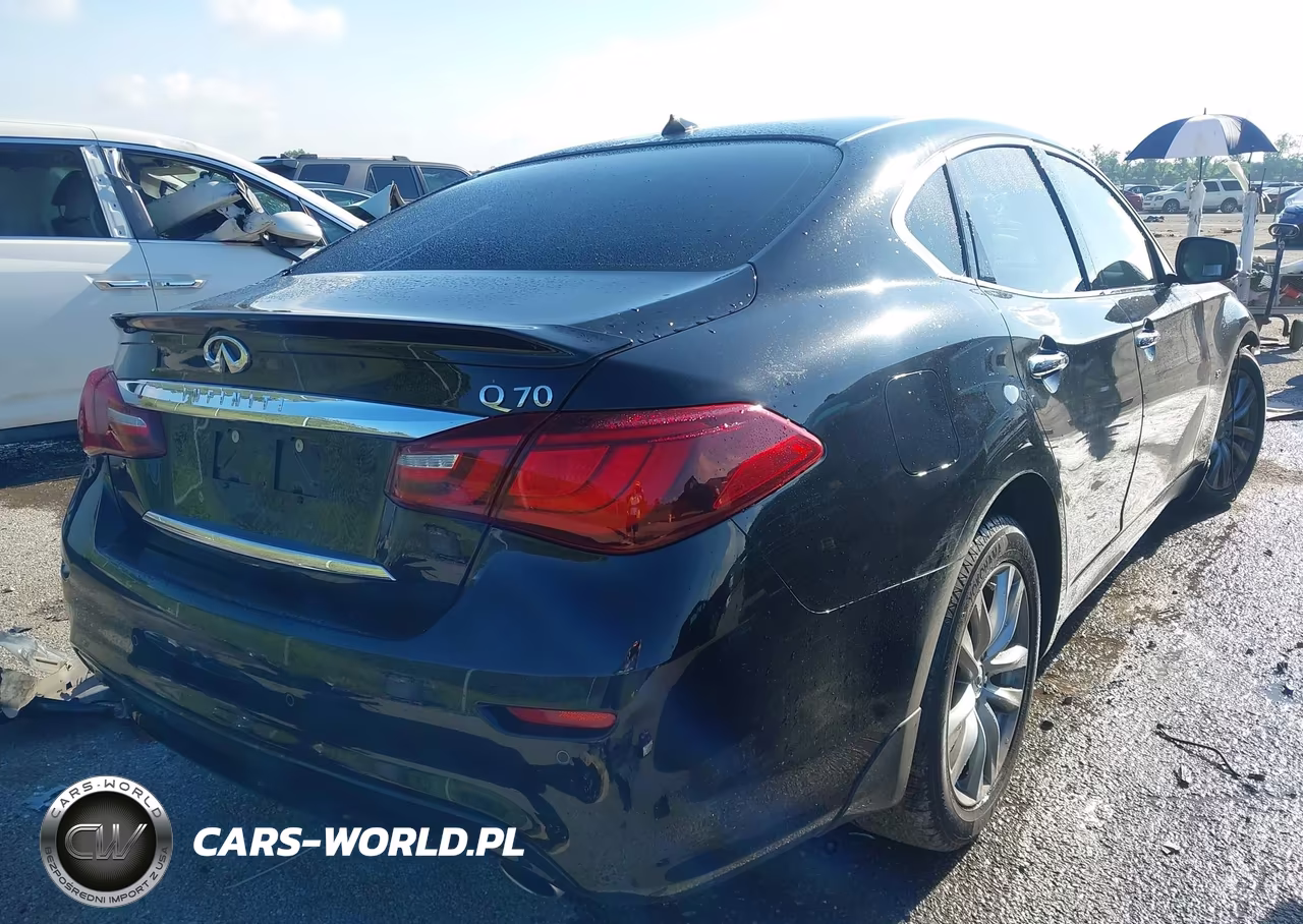 2018 Infiniti Q70 3.7 Luxe VIN:JN1BY1AP3JM180199 - 4