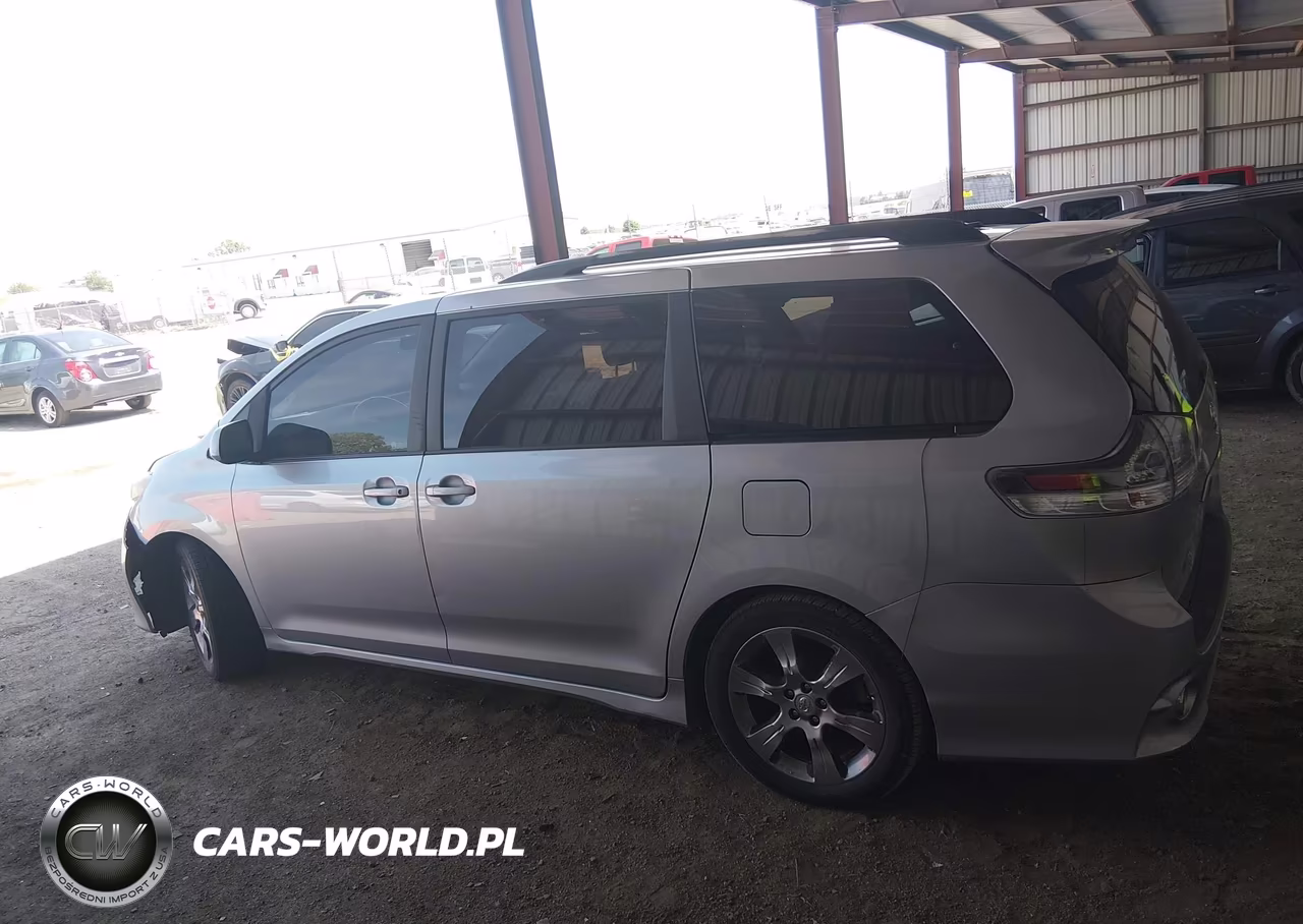 2011 Toyota Sienna Se VIN:5TDXK3DC0BS048273 - 14